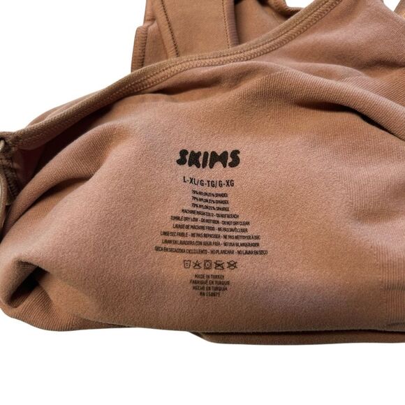 Skims Size L/XL Sculpting Thong Bodysuit Sienna Brown Shapewear Iconic NWT - Picture 8 of 10
